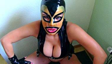 DIRTY LATEX Talk! Dein Latextraum benutzt dich! 