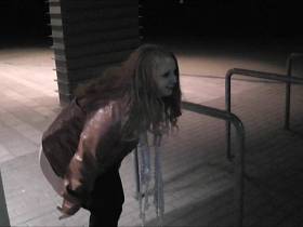 Vorschaubild vom Privatporno mit dem Titel "WAs ne Sauerei vor der Bank" von sexyvenushuegel