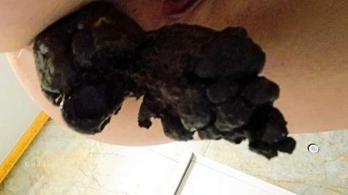 Schluck meinen Kot, Sklave