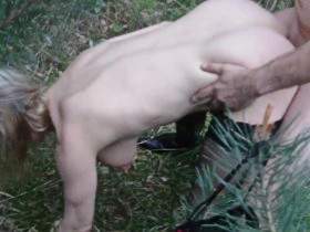 Vorschaubild vom Privatporno mit dem Titel "Abgreifen und Abficken hat was." von KissiKissi