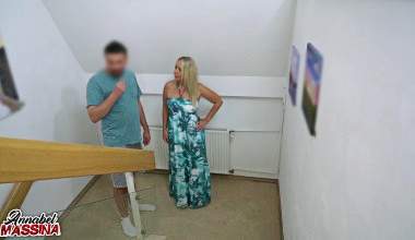 Kunden Ficksaft läuft der Maklerin aus der Fotze