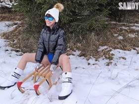 My tobogganing outfit!!! Was that too daring???