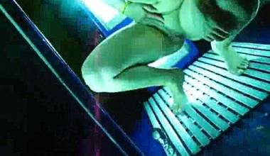 Glasdildo in matschiger Fotze