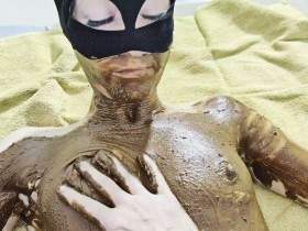 Riesige heiße Ladung und verschmierter Fick