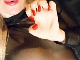 Ich kontrolliere dich und du liebst es.