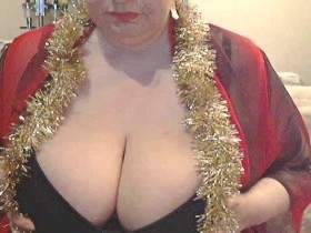 plump Christmas bells