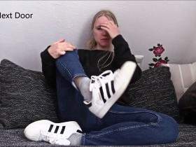 Spray on my Superstar sneakers!