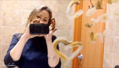 Lunchtime Fresh Shit Scat Break