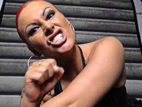 Vorschaubild vom Privatporno mit dem Titel "POV Leder-Wichsanleitung inkl. Countdown" von CherieNoir