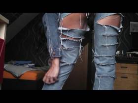 Vorschaubild vom Privatporno mit dem Titel "Jeans rippen" von nylon_schlampe