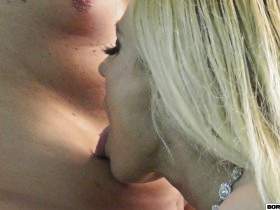 Sperm-fed MILF: Daddy spoons up his sperm