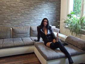 Vorschaubild vom Privatporno mit dem Titel "Leder-Lover" von Busen-Maus