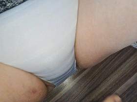 Höschenpiss beim Fotzenspank